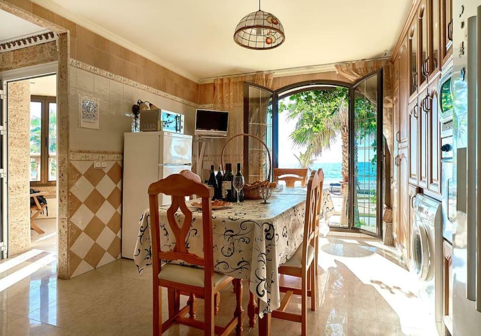 Casa De Sueno En La Playa Villa Adra Buitenkant foto